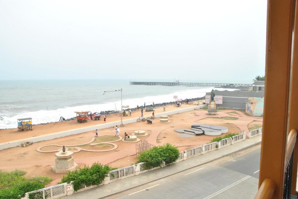 Cours Chabrol Hotel Pondicherry Exterior foto