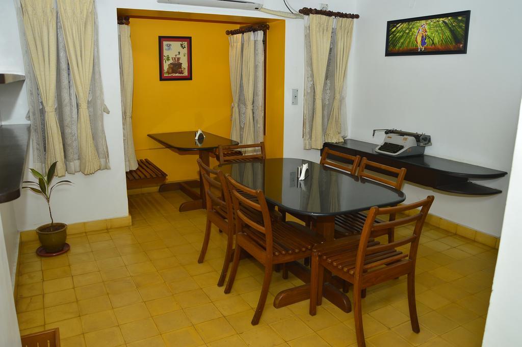 Cours Chabrol Hotel Pondicherry Exterior foto