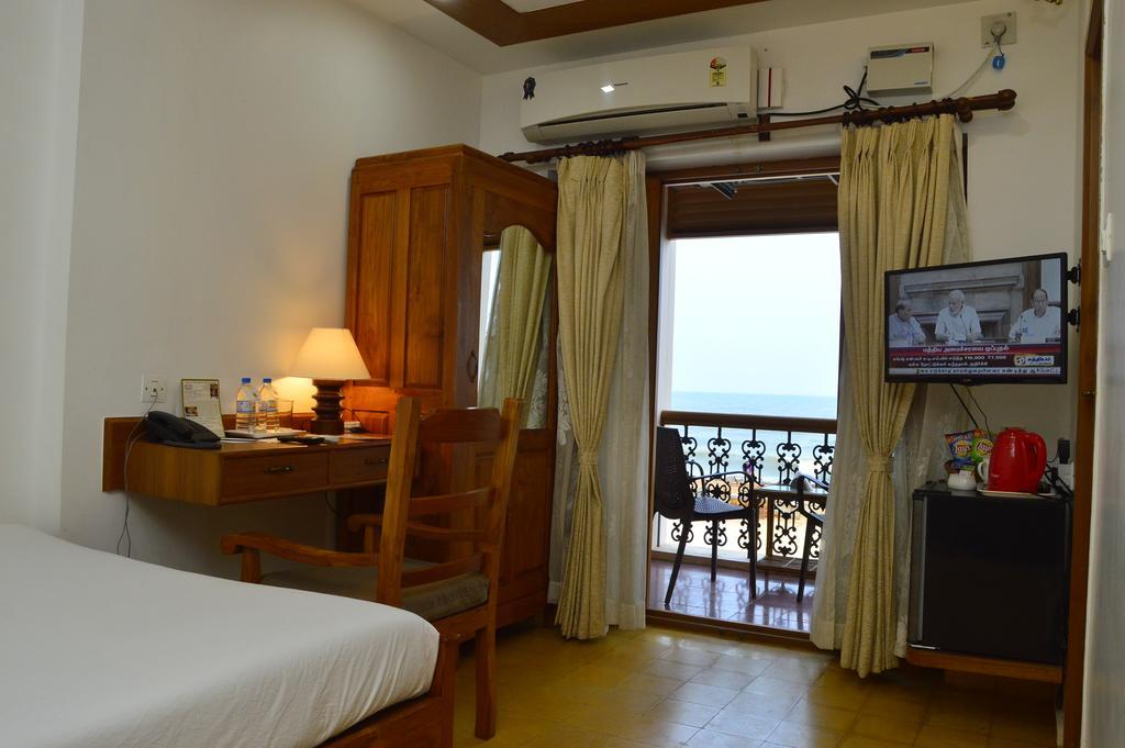Cours Chabrol Hotel Pondicherry Quarto foto