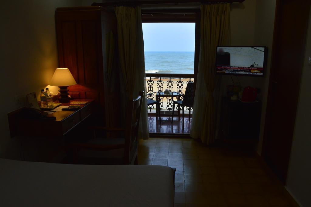 Cours Chabrol Hotel Pondicherry Quarto foto