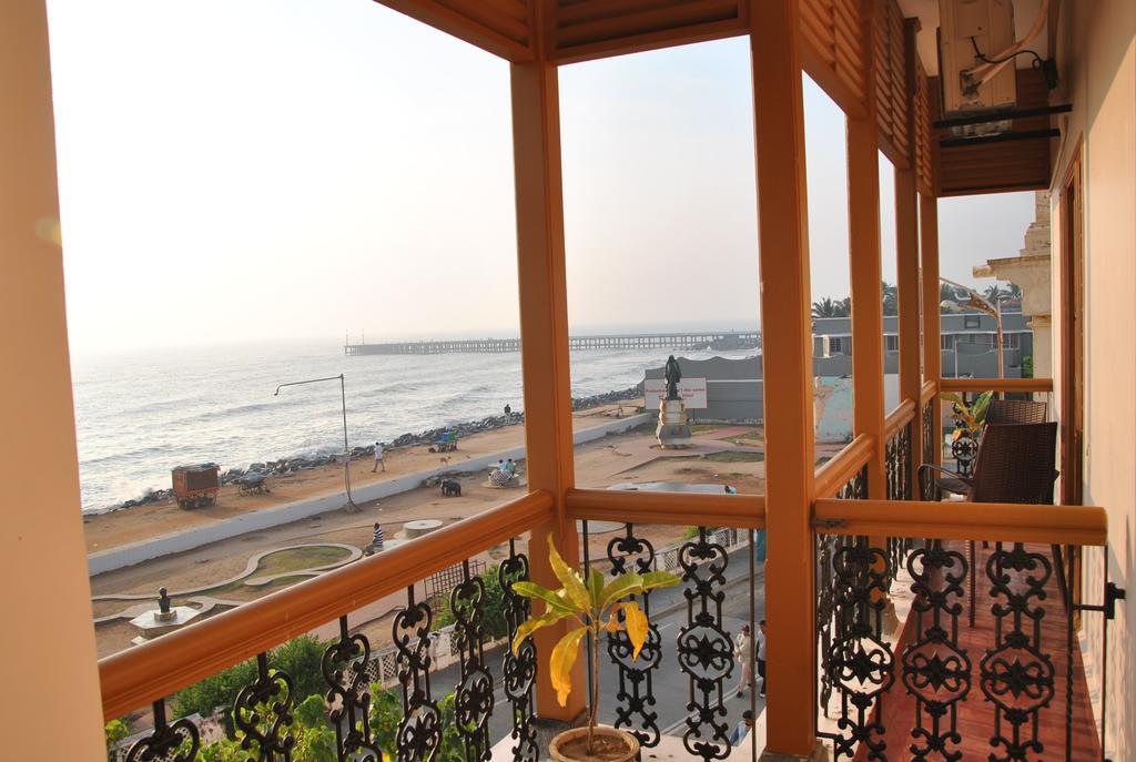 Cours Chabrol Hotel Pondicherry Exterior foto